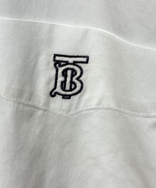BURBERRY（バーバリー）BURBERRY (バーバリー) TBロゴシャツ ホワイト サイズ:XXLの古着・服飾アイテム