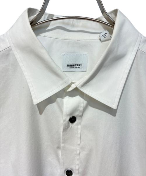 BURBERRY（バーバリー）BURBERRY (バーバリー) TBロゴシャツ ホワイト サイズ:XXLの古着・服飾アイテム
