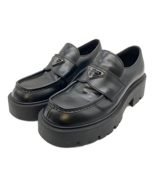 PRADA（プラダ）PRADA (プラダ) モノリスブラッシュドレザーローファー ブラック サイズ:7〜8の古着・服飾アイテム