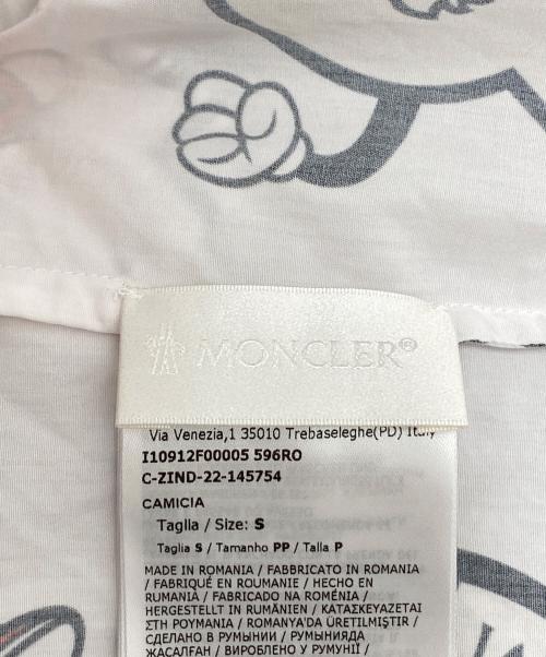 MONCLER（モンクレール）MONCLER (モンクレール) プリントシャツ ホワイト サイズ:Sの古着・服飾アイテム