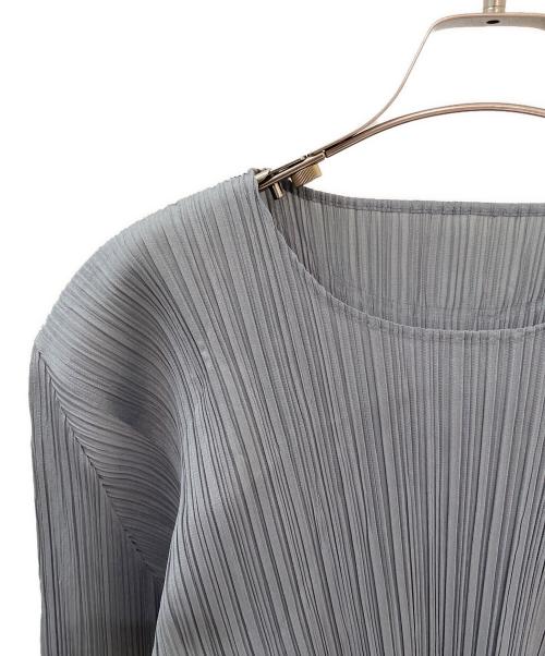 ISSEY MIYAKE（イッセイミヤケ）ISSEY MIYAKE (イッセイミヤケ) プリーツカットソー グレーブルー サイズ:Mの古着・服飾アイテム