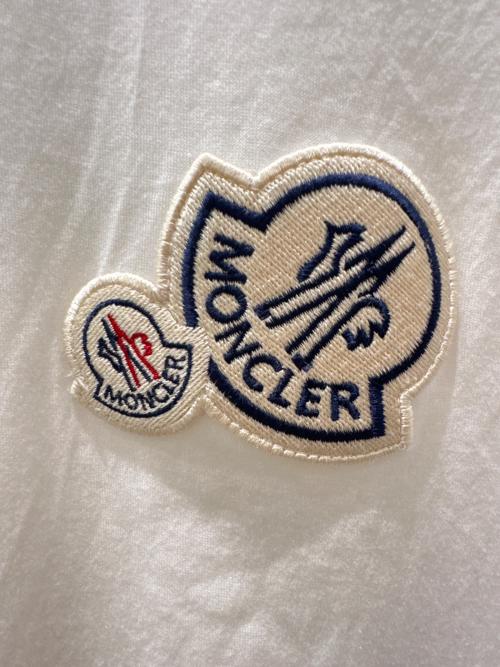 MONCLER（モンクレール）MONCLER (モンクレール) ワッペンロゴTシャツ ホワイト サイズ:Lの古着・服飾アイテム