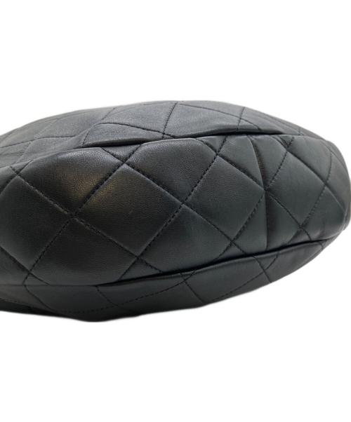 CHANEL（シャネル）CHANEL (シャネル) マトラッセ テーパードクラシックチェーン ホーボーバッグ ブラック サイズ:-の古着・服飾アイテム