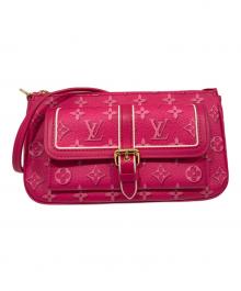 LOUIS VUITTON（ルイ ヴィトン）の古着「マキシポシェット・アクセソワール M46161 ショルダーバッグ」｜フューシャー