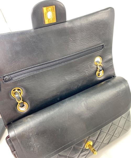 CHANEL（シャネル）CHANEL (シャネル) マトラッセ25 Wフラップチェーンショルダーバッグ ブラック サイズ:25の古着・服飾アイテム