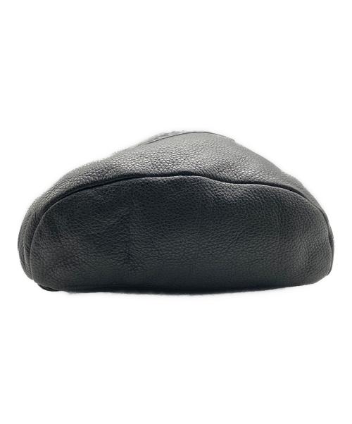 PRADA（プラダ）PRADA (プラダ) ヴィッテロダイノレザーボディバッグ/トライアングルロゴショルダーバッグ ブラックの古着・服飾アイテム