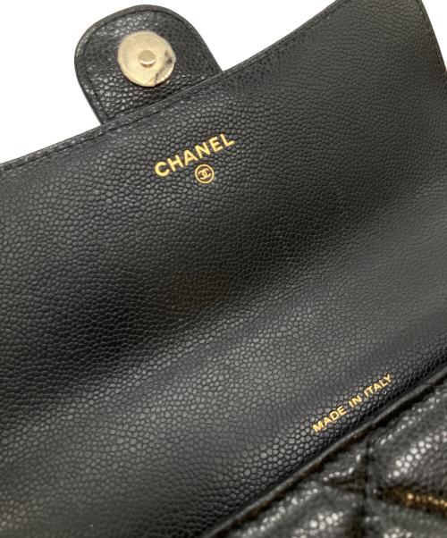 CHANEL（シャネル）CHANEL (シャネル) チェーンショルダーフォンケース/マトラッセ ブラックの古着・服飾アイテム