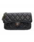 CHANEL（シャネル）の古着「チェーンショルダーフォンケース/マトラッセ」｜ブラック