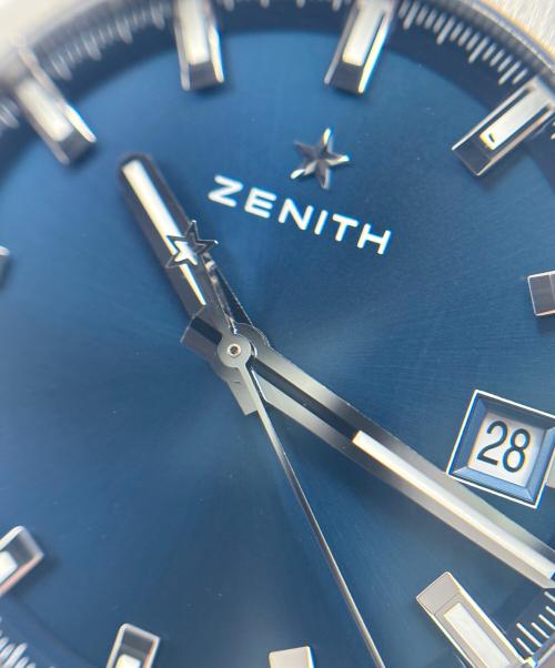 ZENITH（ゼニス）ZENITH (ゼニス) Defy Classic デファイ クラシック Ref:95.9000.670/51.M9000 青文字盤 サイズ:41mm/16cmの古着・服飾アイテム