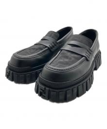 FENDI（フェンディ）の古着「Zucca Loafers ズッカローファー」｜ブラック