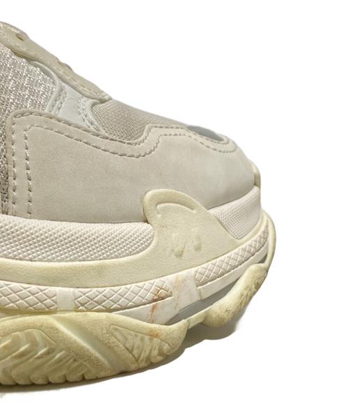 BALENCIAGA（バレンシアガ）BALENCIAGA (バレンシアガ) TRIPLE S ホワイト サイズ:41の古着・服飾アイテム
