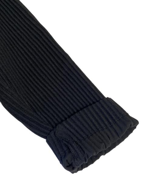 HOMME PLISSE ISSEY MIYAKE（オム プリッセ イッセイ ミヤケ）HOMME PLISSE ISSEY MIYAKE (オム プリッセ イッセイ ミヤケ) プリーツステンカラーコート ブラック サイズ:1の古着・服飾アイテム