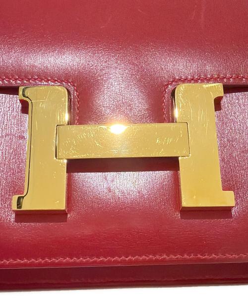 HERMES（エルメス）HERMES (エルメス) コンスタンス23/Constance23/ゴールド金具/レッド系/ボックスカーフ/□C刻印 レッド系 サイズ:23の古着・服飾アイテム