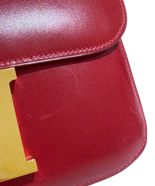 HERMES（エルメス）HERMES (エルメス) コンスタンス23/Constance23/ゴールド金具/レッド系/ボックスカーフ/□C刻印 レッド系 サイズ:23の古着・服飾アイテム