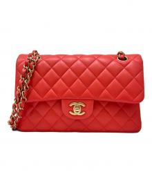 CHANEL（シャネル）の古着「Wフラップチェーンショルダーバッグ」｜レッドピンク系
