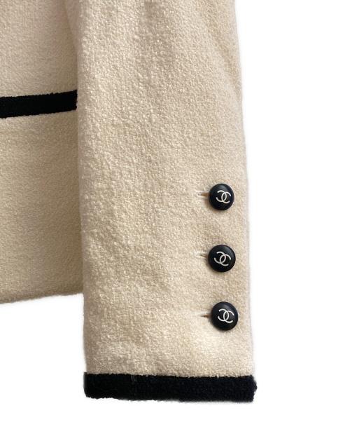 CHANEL（シャネル）CHANEL (シャネル) バイカラーツイードジャケット アイボリー×ブラック サイズ:38の古着・服飾アイテム
