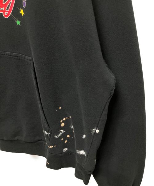 BALENCIAGA（バレンシアガ）BALENCIAGA (バレンシアガ) 22AW ペイント ダメージ 加工 グラフィック ロゴ プルオーバー スウェット パーカー/BALENCIAGAロゴ フロントレインボー マルチカラーペンキ加工 パーカー ブラック サイズ:Lの古着・服飾アイテム