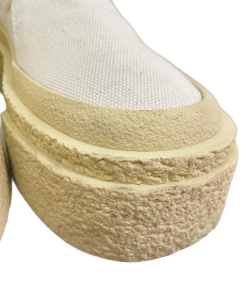 MM6 Maison Margiela（エムエムシックスメゾンマルジェラ）MM6 Maison Margiela (エムエムシックスメゾンマルジェラ) キャンバススリッポン ベージュ サイズ:23の古着・服飾アイテム
