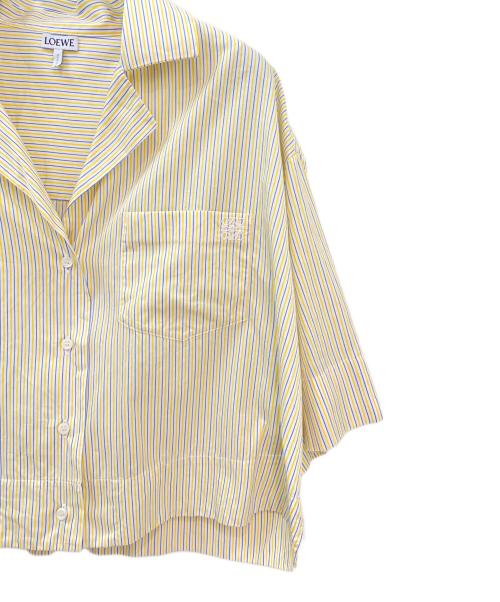 LOEWE（ロエベ）LOEWE (ロエベ) クロップドアナグラムロゴストライプシャツ イエロー サイズ:34の古着・服飾アイテム