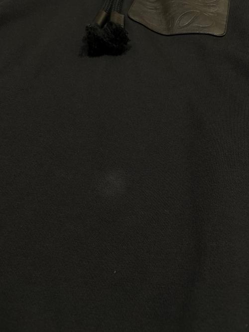 LOEWE（ロエベ）LOEWE (ロエベ) アナグラム レザーパッチポケット フーディ ブラック サイズ:XSの古着・服飾アイテム