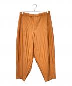 HOMME PLISSE ISSEY MIYAKEオム プリッセ イッセイ ミヤケ）の古着「プリーツパンツ」｜オレンジ