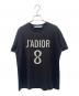 Christian Dior（クリスチャン ディオール）の古着「J'ADIOR 8ロゴTシャツ」｜ブラック