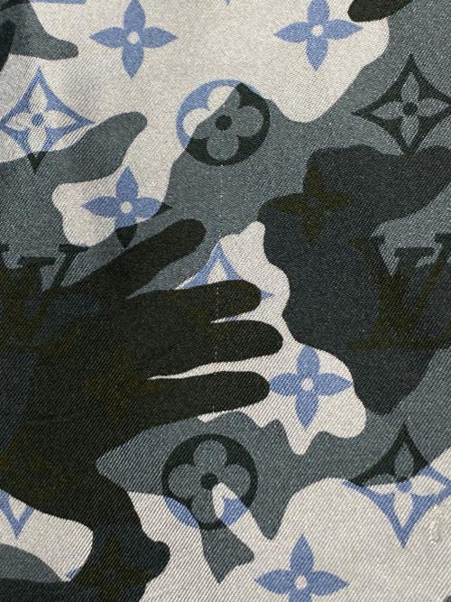 LOUIS VUITTON（ルイ ヴィトン）LOUIS VUITTON (ルイ ヴィトン) カモフラージュシャツ ブルー サイズ:Lの古着・服飾アイテム