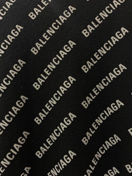 BALENCIAGA（バレンシアガ）BALENCIAGA (バレンシアガ) オールオーバーロゴニット ブラック サイズ:Mの古着・服飾アイテム