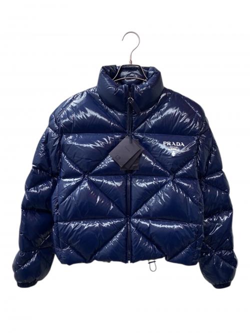 PRADA（プラダ）PRADA (プラダ) シャイニーキルティングナイロンダウンジャケット/291947 S202 1ZAH/2021年秋冬 ネイビー サイズ:36の古着・服飾アイテム