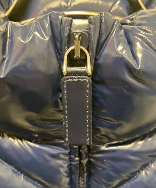 PRADA（プラダ）PRADA (プラダ) ロゴデザインダウンジャケット ネイビー サイズ:36の古着・服飾アイテム