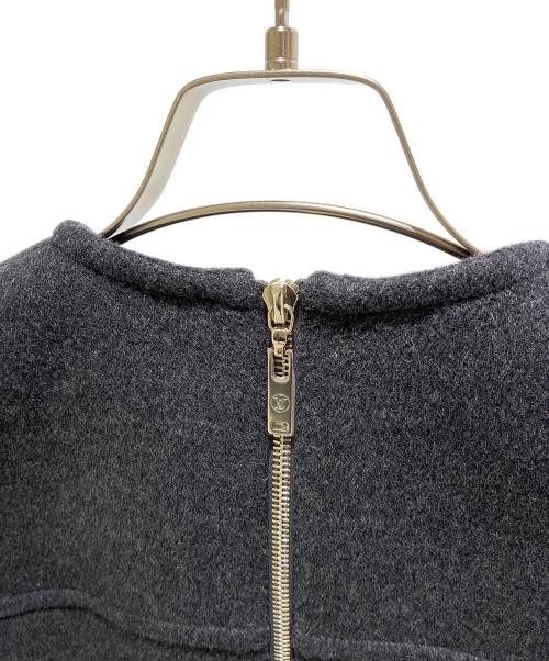 LOUIS VUITTON（ルイ ヴィトン）LOUIS VUITTON (ルイ ヴィトン) モノグラムノースリーブワンピース グレー サイズ:34の古着・服飾アイテム