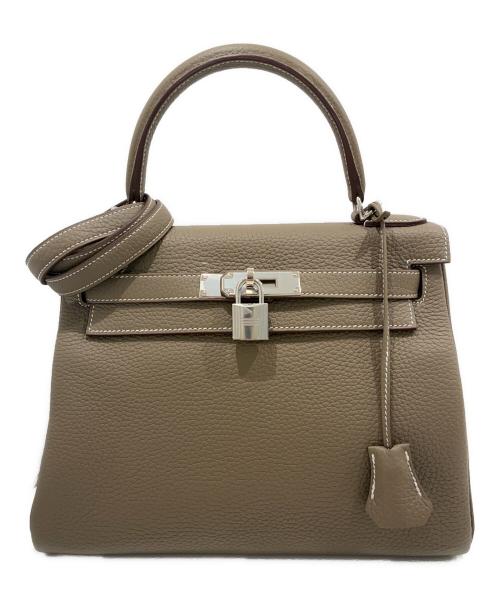 HERMES（エルメス）HERMES (エルメス) ケリー28/内縫い/シルバー金具/トリヨンクレマンス/B:2023年 エトゥープ サイズ:28の古着・服飾アイテム