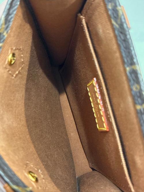 LOUIS VUITTON（ルイ ヴィトン）LOUIS VUITTON (ルイ ヴィトン) プティット サックプラ/ミニショルダーバッグ/M69442 サイズ:-の古着・服飾アイテム