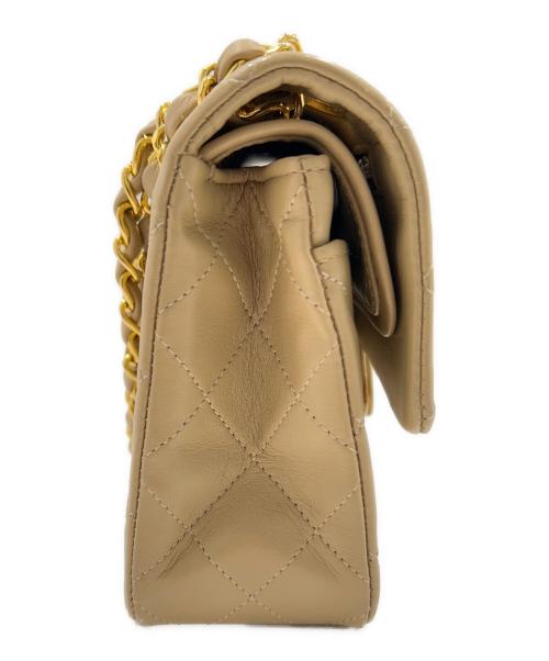 CHANEL（シャネル）CHANEL (シャネル) マトラッセ23 Ｗフラップチェーンショルダーバッグ/Classic Matelassé Bag  ベージュ サイズ:23の古着・服飾アイテム