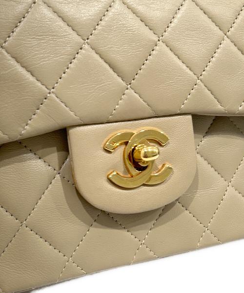 CHANEL（シャネル）CHANEL (シャネル) マトラッセ23 Ｗフラップチェーンショルダーバッグ/Classic Matelassé Bag  ベージュ サイズ:23の古着・服飾アイテム