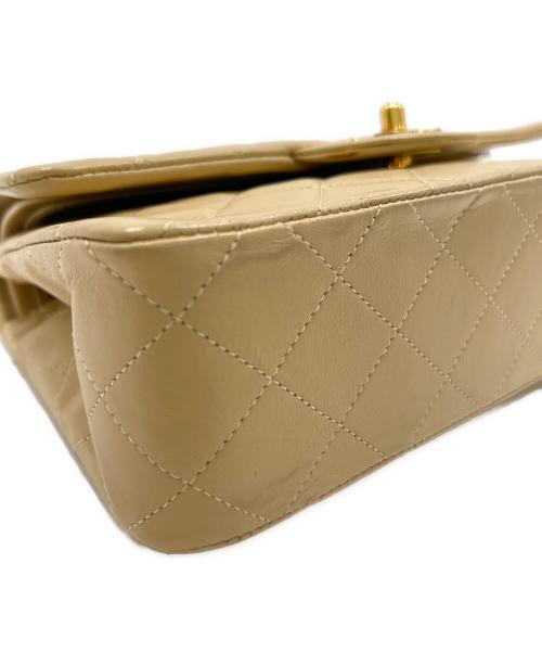CHANEL（シャネル）CHANEL (シャネル) マトラッセ23 Ｗフラップチェーンショルダーバッグ/Classic Matelassé Bag  ベージュ サイズ:23の古着・服飾アイテム