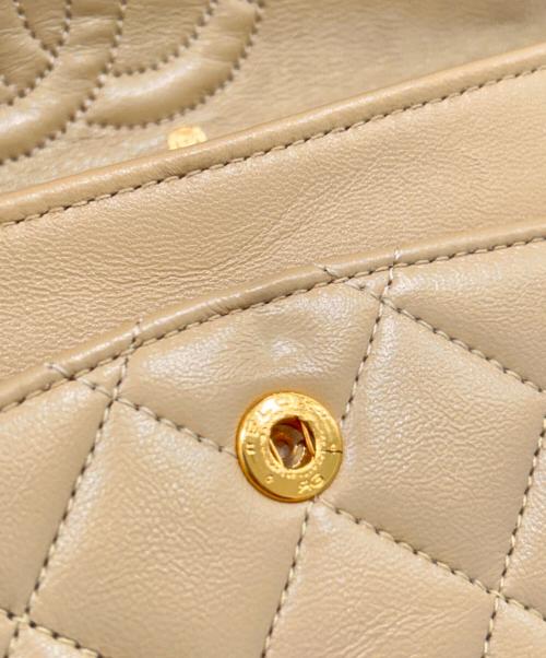 CHANEL（シャネル）CHANEL (シャネル) マトラッセ23 Ｗフラップチェーンショルダーバッグ/Classic Matelassé Bag  ベージュ サイズ:23の古着・服飾アイテム