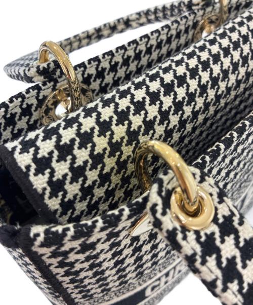 Christian Dior（クリスチャン ディオール）Christian Dior (クリスチャン ディオール) レディディオール ブラック×ホワイト サイズ:ミディアムの古着・服飾アイテム