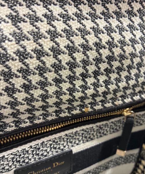 Christian Dior（クリスチャン ディオール）Christian Dior (クリスチャン ディオール) レディディオール ブラック×ホワイト サイズ:ミディアムの古着・服飾アイテム