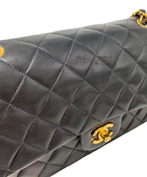 CHANEL（シャネル）CHANEL (シャネル) Wフラップチェーンショルダーバッグ ブラック サイズ:25の古着・服飾アイテム