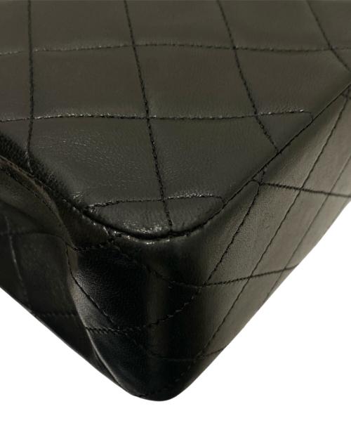 CHANEL（シャネル）CHANEL (シャネル) マトラッセ25/Wフラップチェーンショルダーバッグ ブラック×ゴールド サイズ:25の古着・服飾アイテム