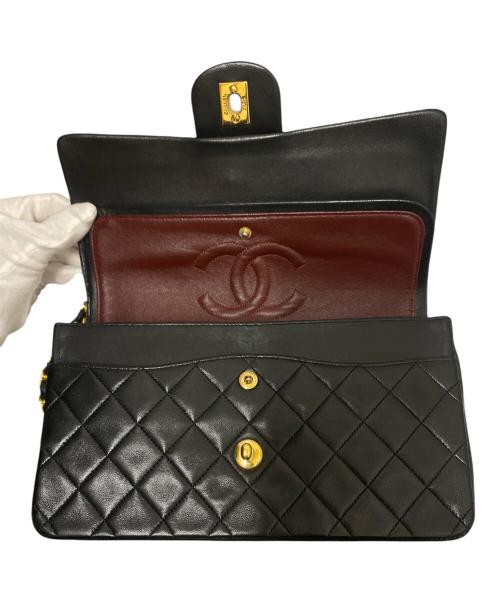 CHANEL（シャネル）CHANEL (シャネル) マトラッセ25/Wフラップチェーンショルダーバッグ ブラック×ゴールド サイズ:25の古着・服飾アイテム