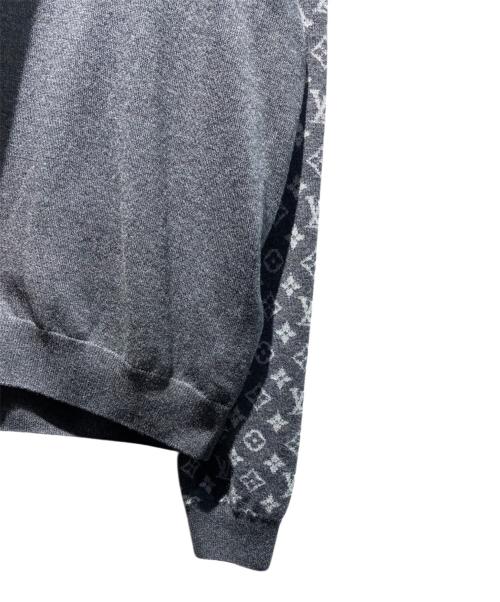 LOUIS VUITTON（ルイ ヴィトン）LOUIS VUITTON (ルイ ヴィトン) モノグラムスリーブタートルネックニット グレー サイズ:Lの古着・服飾アイテム