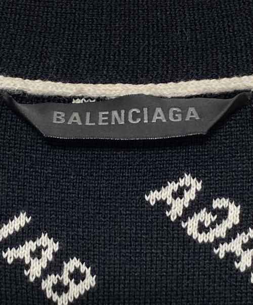 BALENCIAGA（バレンシアガ）BALENCIAGA (バレンシアガ) オールオーバーロゴカーディガン アイボリー サイズ:Lの古着・服飾アイテム