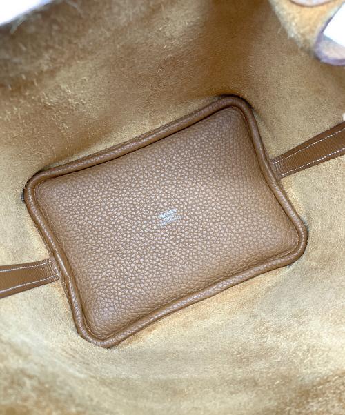 HERMES（エルメス）HERMES (エルメス) ピコタン ロック PM/シルバー金具/トリヨンクレマンス/ゴールド/U刻印 ゴールド サイズ:ＰＭの古着・服飾アイテム