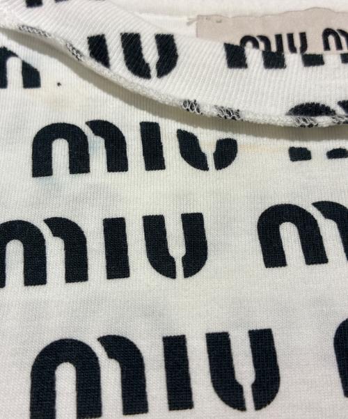 MIU MIU（ミュウミュウ）MIU MIU (ミュウミュウ) MIUMIU シグネチャーロゴ オールプリント インサイドアウトカットソー ホワイト サイズ:XSの古着・服飾アイテム
