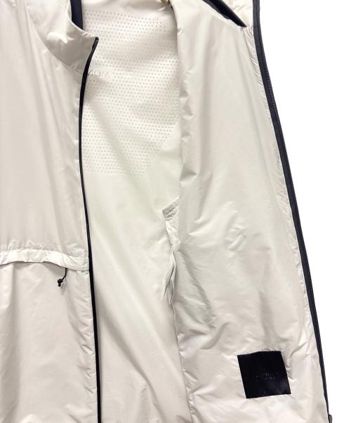 MONCLER（モンクレール）MONCLER (モンクレール) SABIK/ナイロンジャケット ライトグレー サイズ:2の古着・服飾アイテム