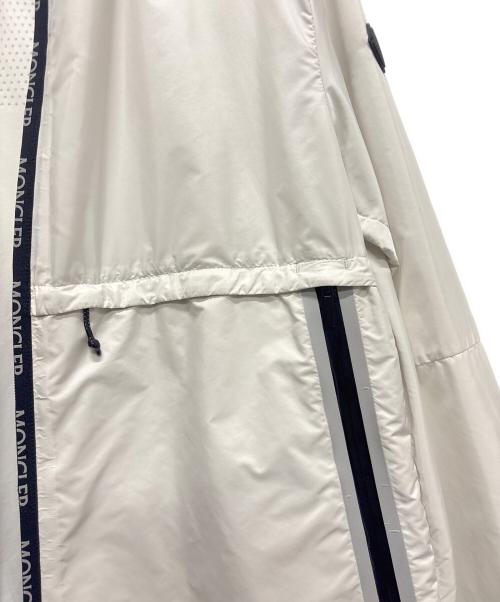 MONCLER（モンクレール）MONCLER (モンクレール) SABIK/ナイロンジャケット ライトグレー サイズ:2の古着・服飾アイテム