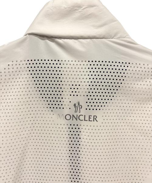 MONCLER（モンクレール）MONCLER (モンクレール) SABIK/ナイロンジャケット ライトグレー サイズ:2の古着・服飾アイテム