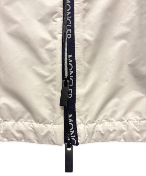 MONCLER（モンクレール）MONCLER (モンクレール) SABIK/ナイロンジャケット ライトグレー サイズ:2の古着・服飾アイテム